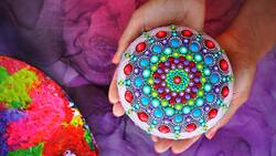 Mandalas: Esto representan los colores que se usa en ellos