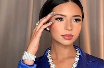 Ángela Aguilar: le llueven críticas por su look "aseñorado" en la alfombra roja de los Latin Grammys