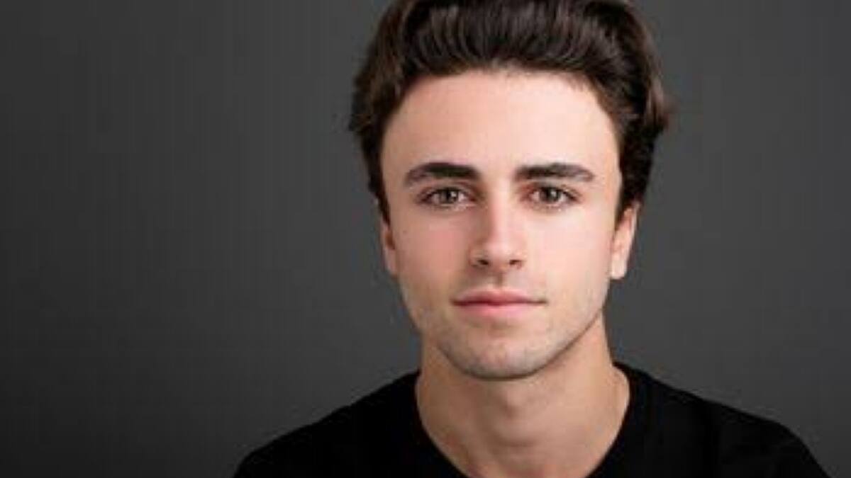 Famoso actor de la serie española "Élite" presume sus vacaciones en Guatemala