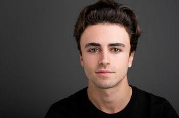 Famoso actor de la serie española "Élite" presume sus vacaciones en Guatemala