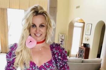 Britney Spears vuelve a sorprender al mostrarse totalmente desnuda