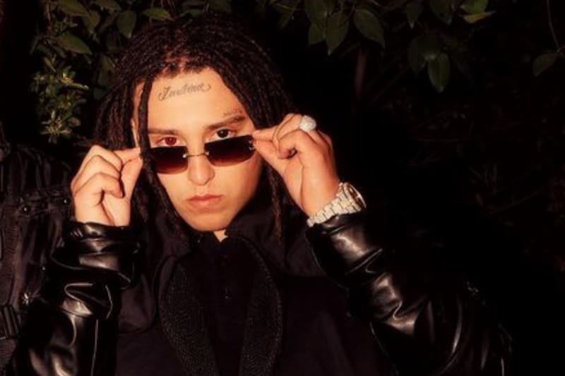 El cantante urbano pasará por distintos puntos de Puente Alto esparciendo alegría.