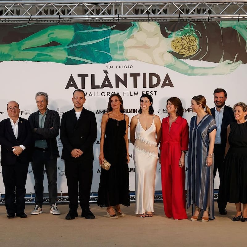 La monarca presidió la clausura del Festival de Cine de Atlántida.