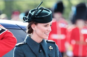 Kate Middleton y su sofisticado abrigo verde con tocado para celebrar el Día de San Patricio