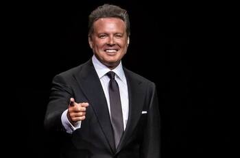 Luis Miguel reaparece en redes con emotivo video para celebrar su cumpleaños número 52