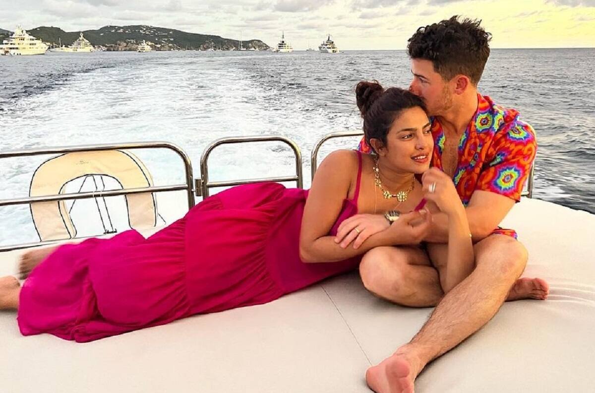 Hija de Priyanka Chopra y Nick Jonas disfruta de la playa