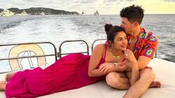 Hija de Priyanka Chopra y Nick Jonas disfruta de la playa