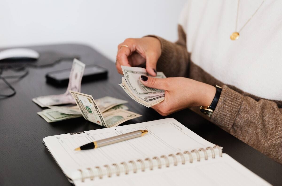 Códigos Sagrados: Aprende a usarlos para atraer dinero a tu vida
