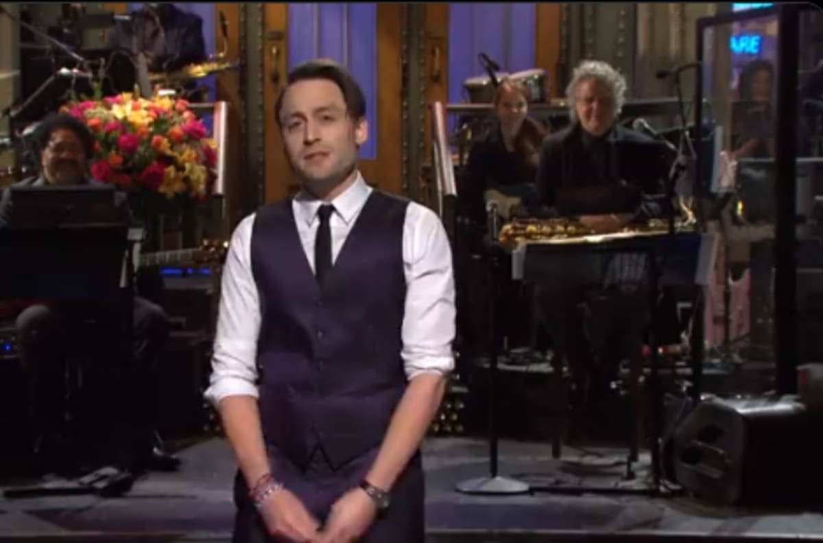 Vuelve tras 30 años: Kieran Culkin recordó "triste" episodio que vivió junto a su hermano Macauley en "SNL"