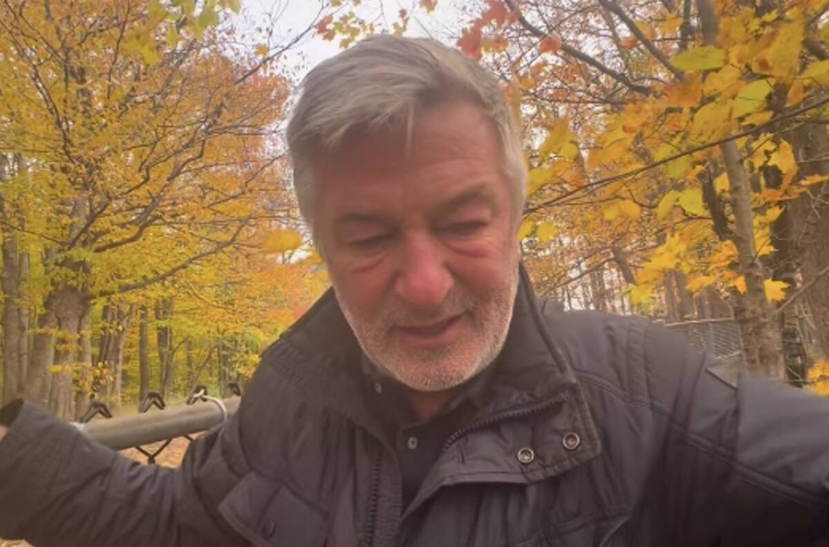 Alec Baldwin no olvida a Halyna Hutchins: A un año del fatal accidente la recuerda con especial gesto