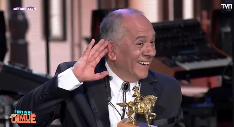 Los de San Pablo escuchando cómo el público les pedía seguir tocando.