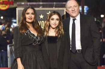 Valentina Paloma, hija de Salma Hayek, roba las miradas en homenaje a su mamá en Hollywood