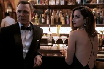 ¡Salud! Conoce los tragos más emblemáticos del cine para disfrutar este fin de semana