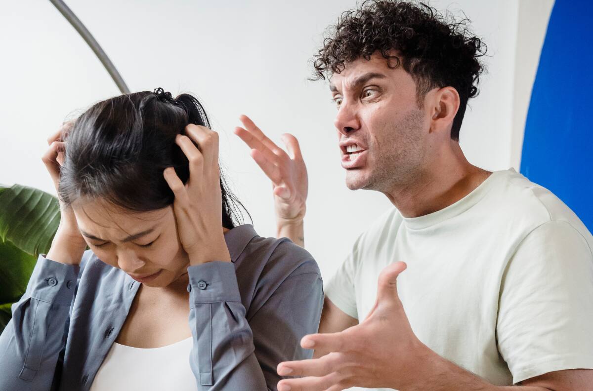 Aprende a bloquear las malas energías que transmiten algunas personas