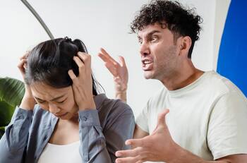 Aprende a bloquear las malas energías que transmiten algunas personas