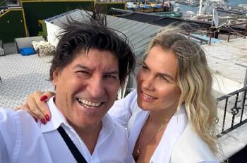 “Un amor eterno”: El romático saludo de fin de año de Iván Zamorano a María Alberó