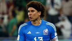 Memo Ochoa dedica atajada en el Mundial a su mejor amigo porque falleció su papá