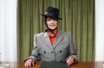 Linda Evangelista confesó que agencia de modelos japonesa le pidió que se desnudara a los 16 años