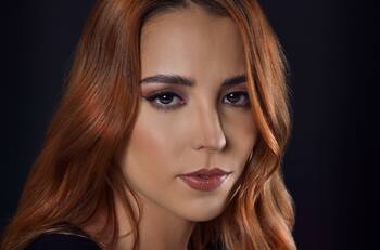 Majo Aguilar dice que su abuela, Flor Silvestre, vive en ella