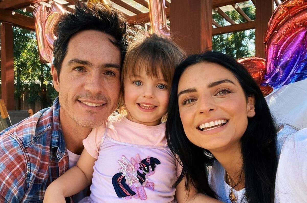 Aislinn Derbez y Mauricio Ochmann se reencuentran para celebrar el cumpleaños de su hija Kailani