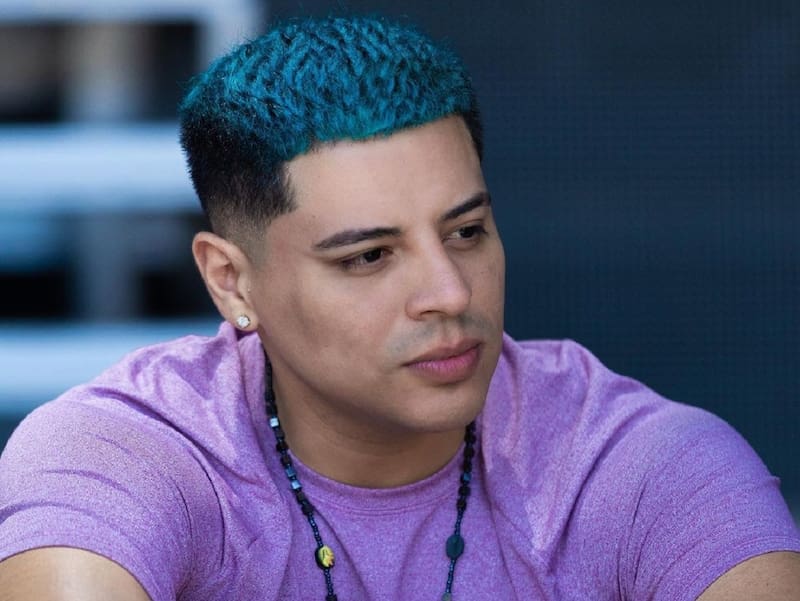 Eduin Caz El cantante de 28 años mostró sus heridas. - Créditos: Instagram