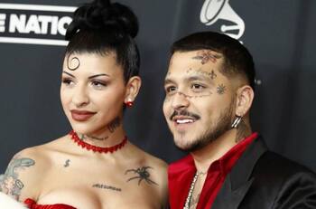 Christian Nodal y Cazzu encienden las redes con atrevida sesión de fotos