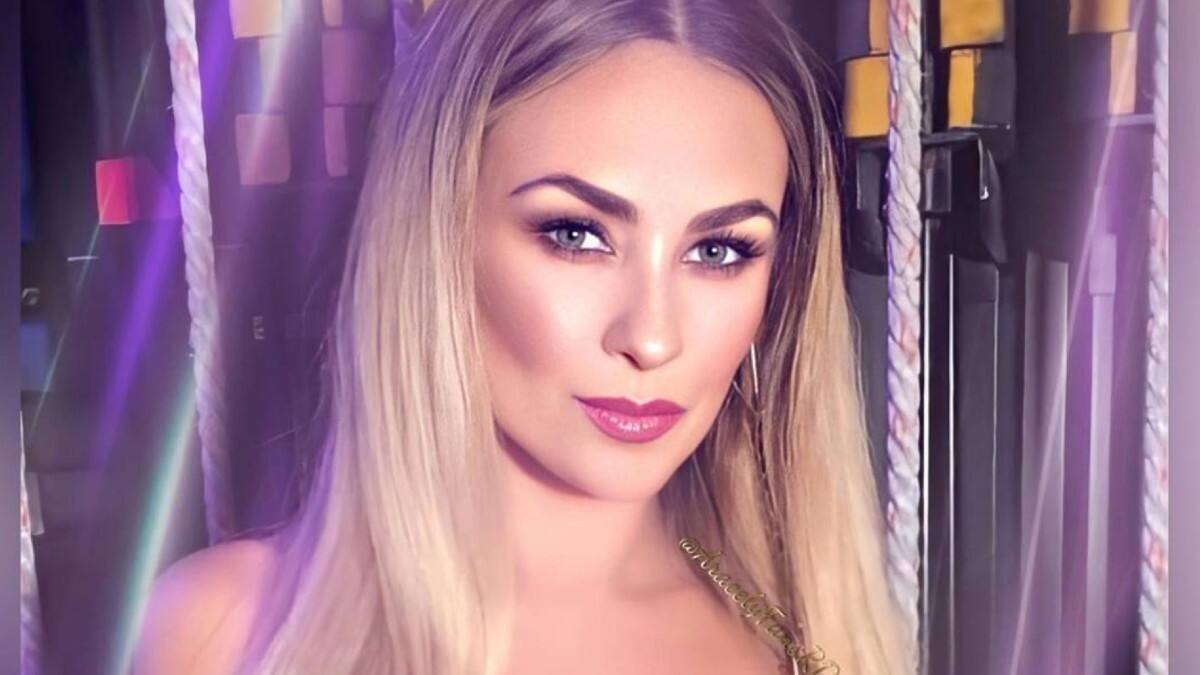Aracely Arámbula se robó todas las miradas con este escotado vestido en “La madrastra”