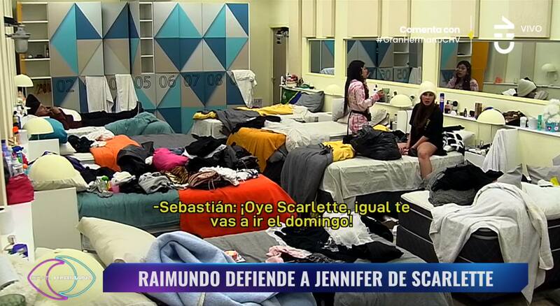 Sebastián Ramírez molestando a Scarlette Gálvez.