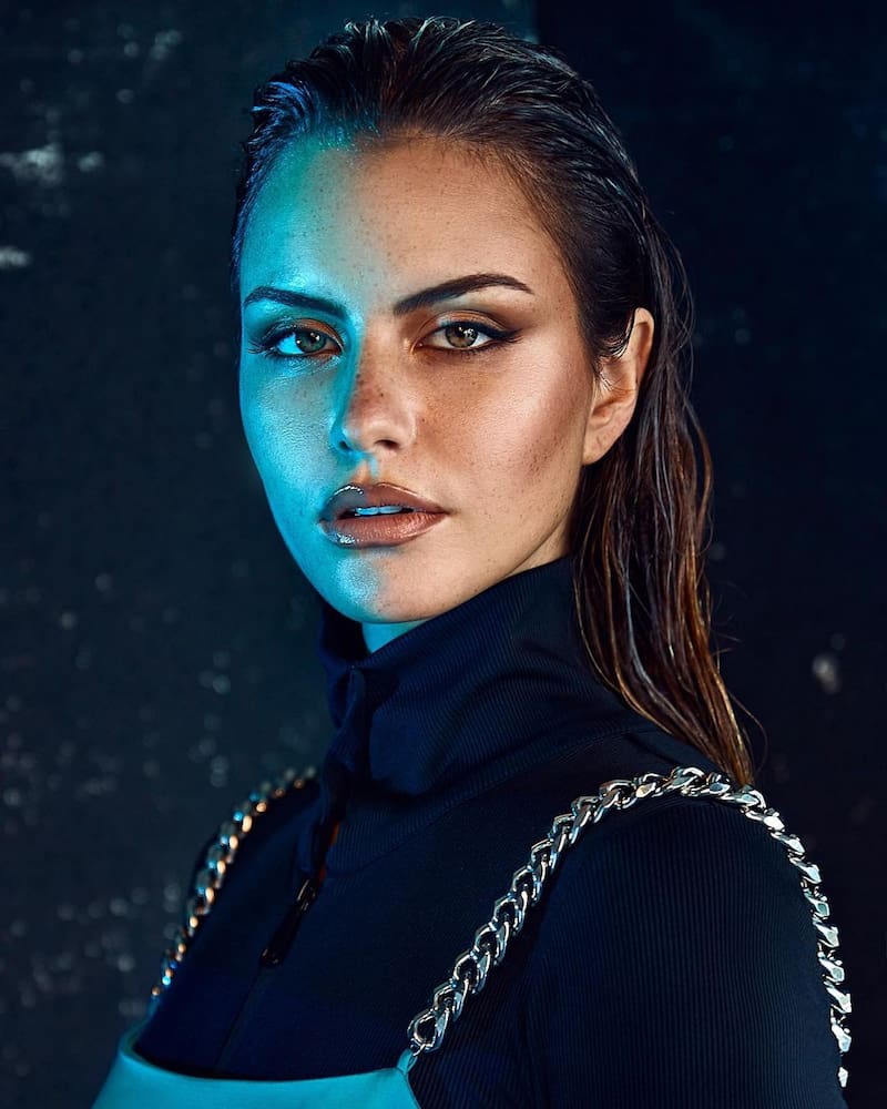 Emilia Dides y su nuevo sencillo.