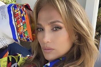 Jennifer Lopez llevará musicales de Broadway al cine