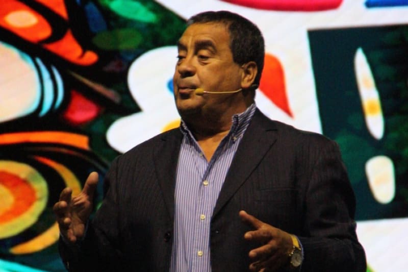 En el ojo del huracán por grave denuncia. Foto: @fotografia_maximiliano__ y @Dinogordilloficial en Instagram