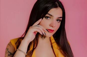 Karely Ruiz no pudo seguir estudiando enfermería por esta razón