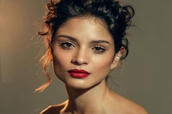 "No importa cómo te veas": Ariana Saavedra sobre interpretar a alguien diferente en "Pienso en Ti"