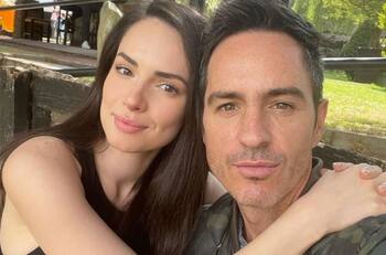 Mauricio Ochmann celebra su cumpleaños 45 con amorosa sorpresa de Paulina Burrola