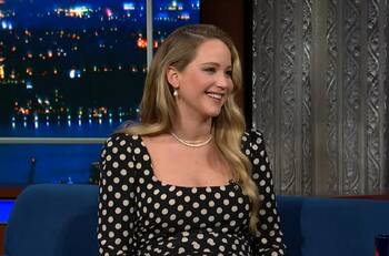 "Un montón de sexo": Jennifer Lawrence sorprendió a Stephen Colbert con particular respuesta