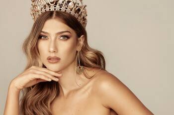 María Fernanda Aristizábal brilló en traje de baño, típico y de gala en Miss Universo