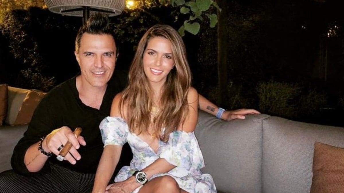 Claudia Álvarez y Billy Rovzar festejan el cumpleaños de su hija de tres años, entre globos y personajes de Disney