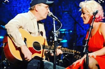 Triste duelo para Pink: Falleció su padre tras dura batalla contra el cáncer