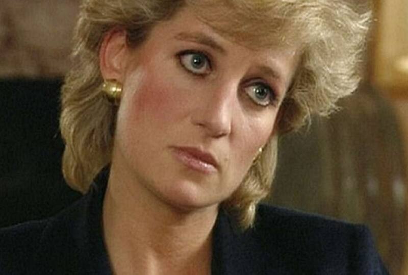 Princesa Diana La royal se refugiaba en su amigo y maestro de baile Wayne Sleep para olvidar un poco el drama de su separación con el rey Carlos III. - Créditos: Reproducción