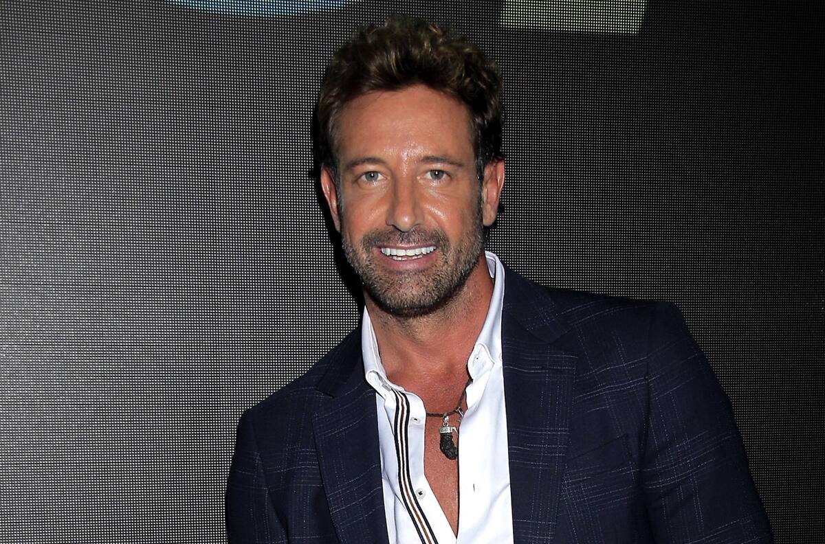 ¿Estrena romance?: Gabriel Soto es captado con una guapa mujer divirtiéndose