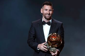 Ocho veces el mejor: Lionel Messi se quedó nuevamente con el Balón de Oro