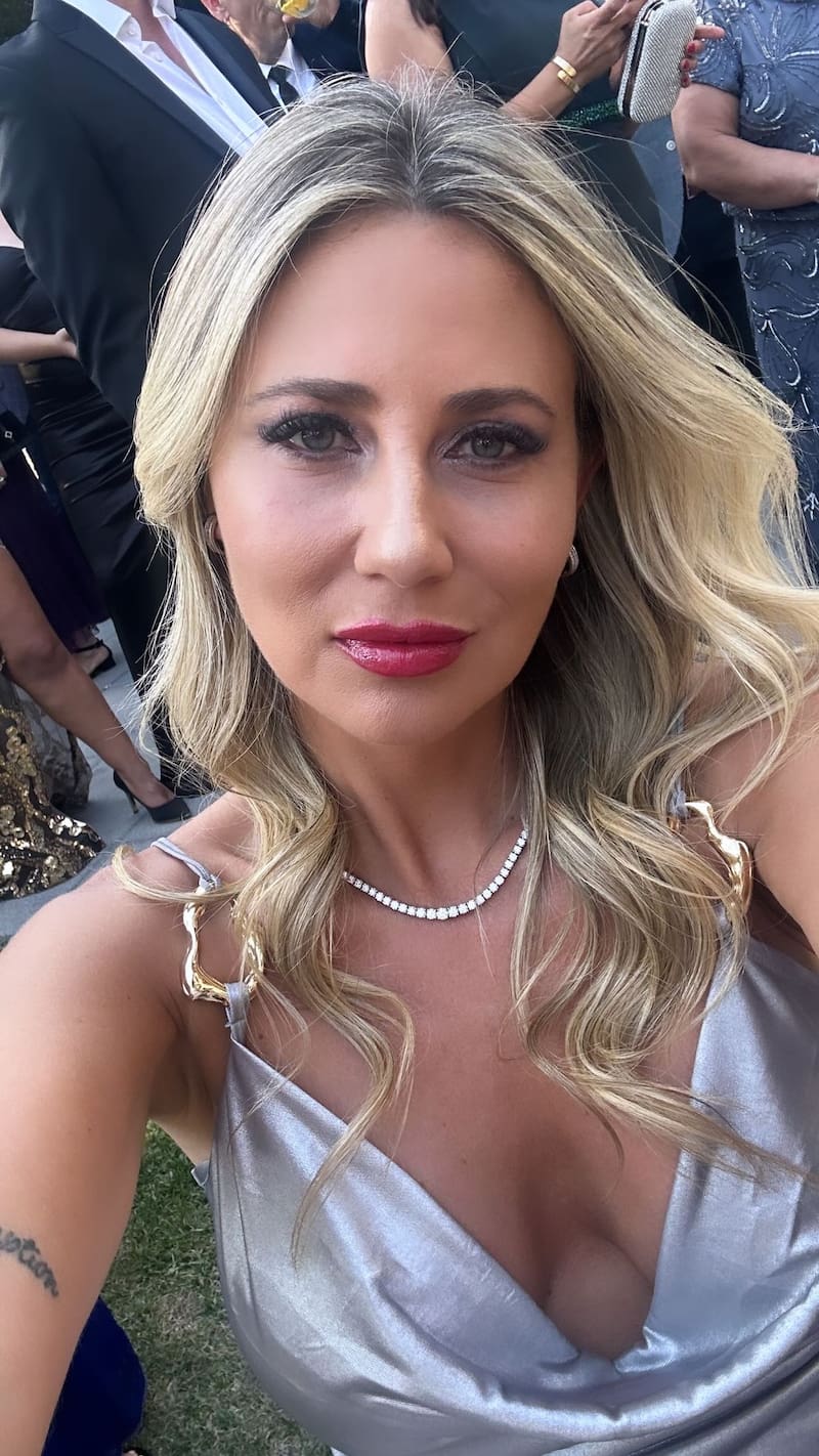 El look de Gissella Gallardo en el matrimonio de Camilo Huerta y Marité Matus