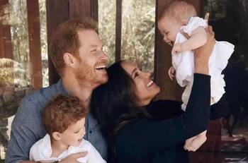 Lilibeth, la hija de Meghan Markle y el príncipe Harry, ya camina a sus casi 11 meses