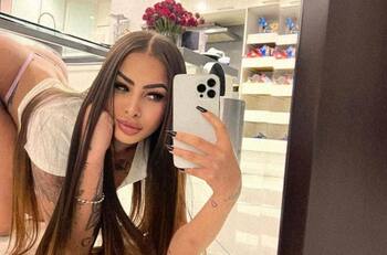 Yailin "La Más Viral" muestra el rostro de su bebé por primera vez