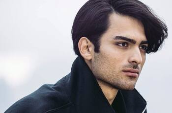 Matteo Bocelli, el hijo de Andrea Bocelli, estrenó "Solo", su primer sencillo en solitario