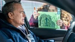 Un vecino gruñón: las referencias mexicanas en la cinta que protagonizan Tom Hanks y Mariana Treviño