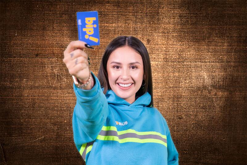 Azzartt Maveth es conductora de micros