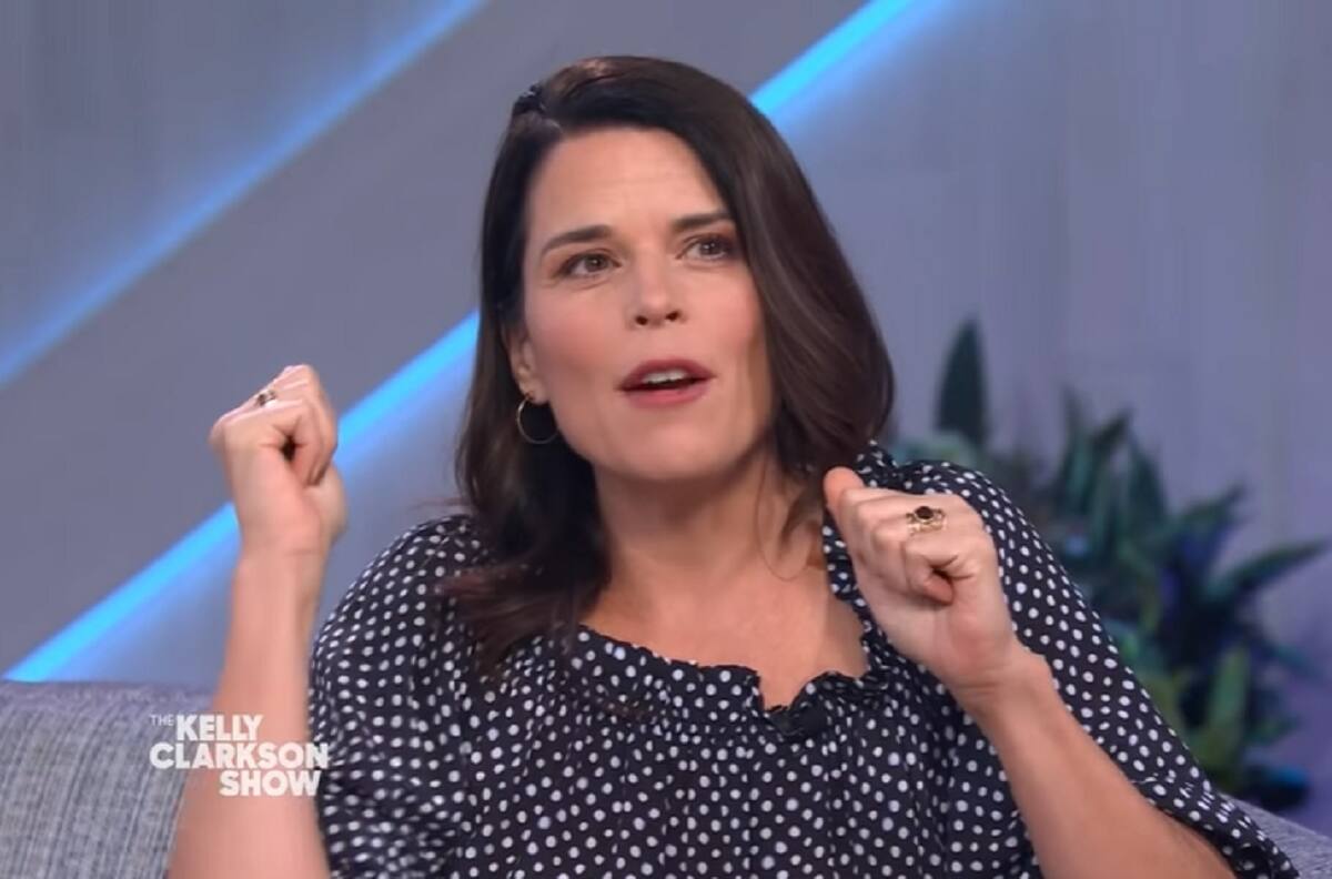 Neve Campbell recordó cuando fue atacada increíblemente por un oso en una filmación