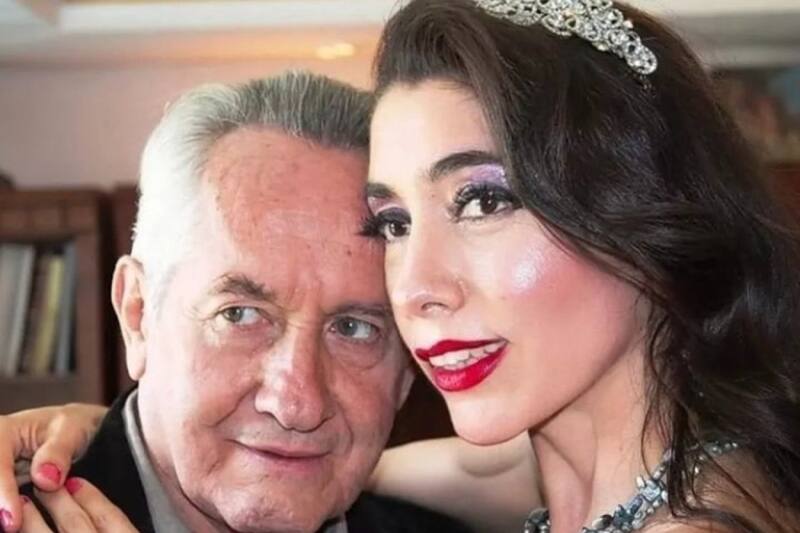 José Ángel García y Bella De La Vega La modelo también genera contenido para adultos - Créditos: Instagram: @actrizbelladelavega