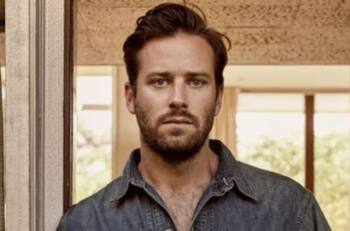Armie Hammer salió de su rehabilitación, pero debe enfrentar aún sus acusaciones por violencia de género
